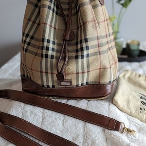 Authentic Burberry vintage Bucket drawstring bag